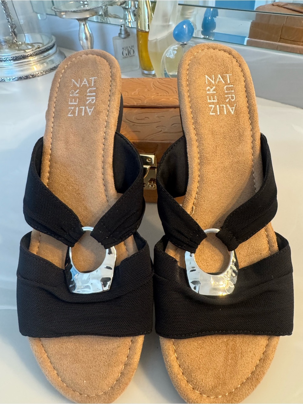 Naturalizer Women’s Black Slide Mules with Silver Ring Detail US10 NWOB